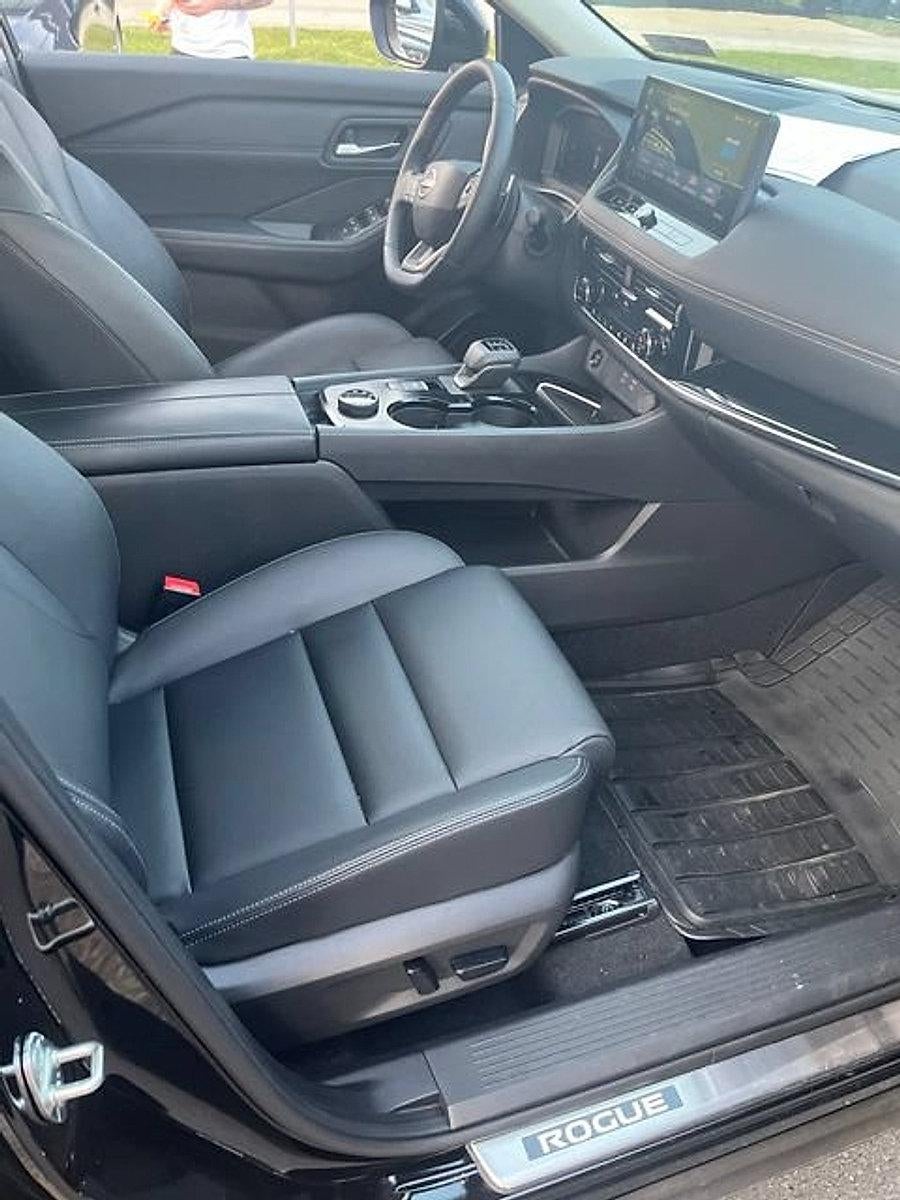 2025 Nissan Rogue AWD SL