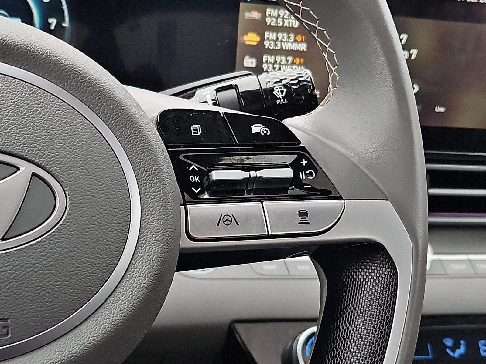 2024 Hyundai ELANTRA SEL IVT