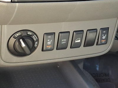 2011 Nissan Frontier 4WD Crew Cab SWB Auto SL