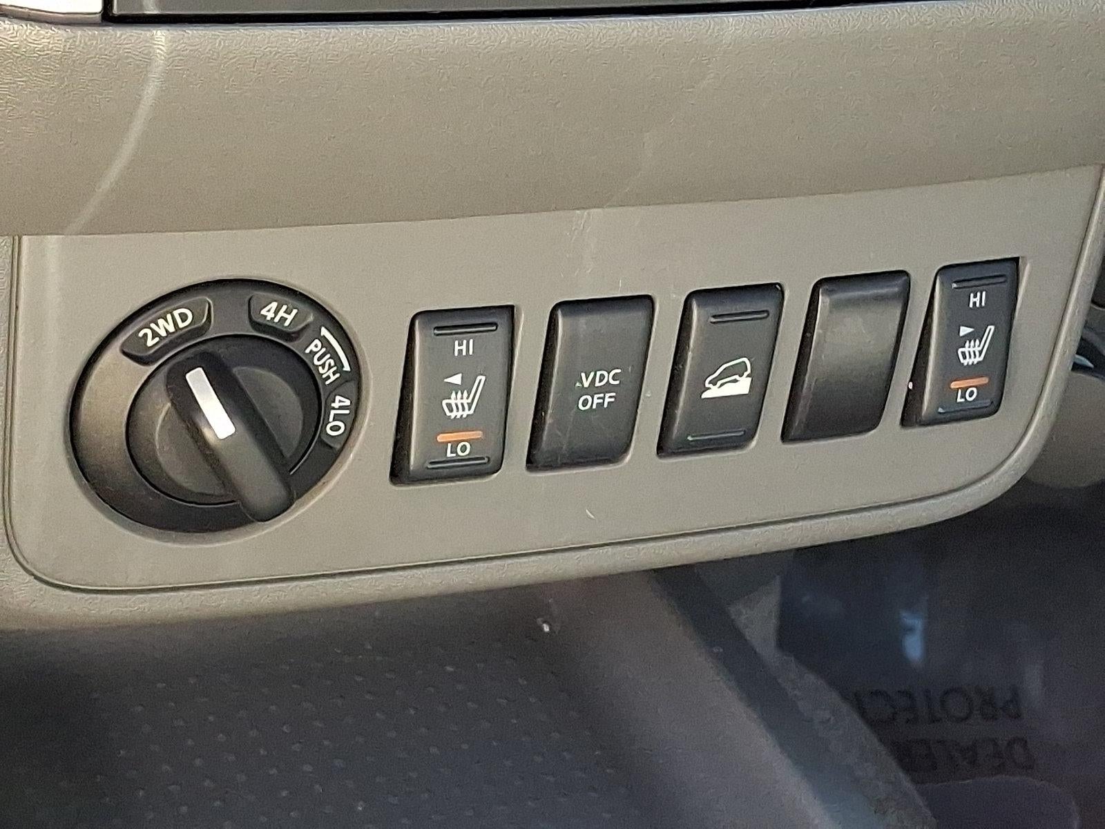 2011 Nissan Frontier 4WD Crew Cab SWB Auto SL