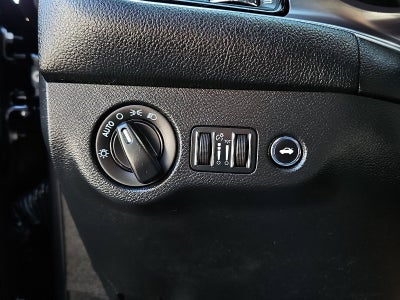 2016 Dodge Challenger 2dr Cpe SXT