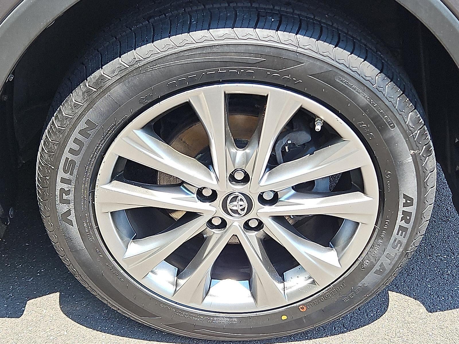 2016 Toyota RAV4 AWD 4dr Limited (GS)
