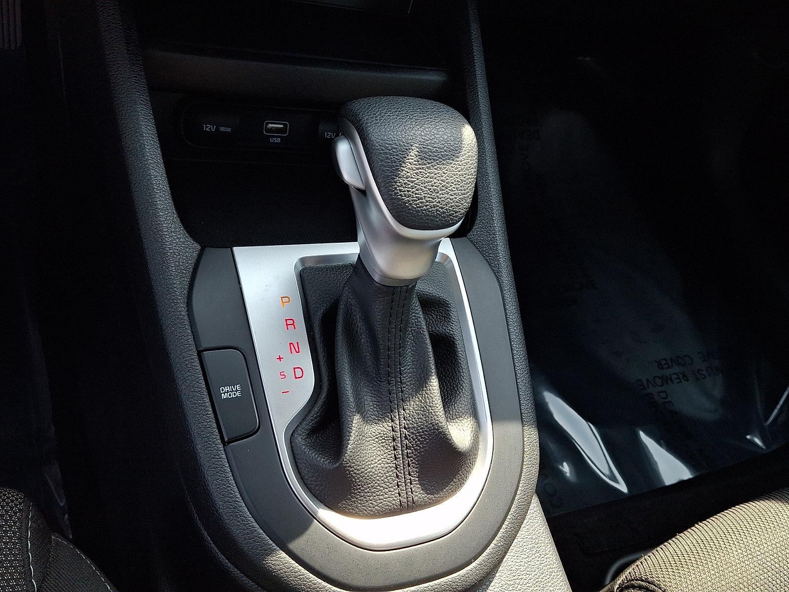 2023 Kia Forte LXS IVT