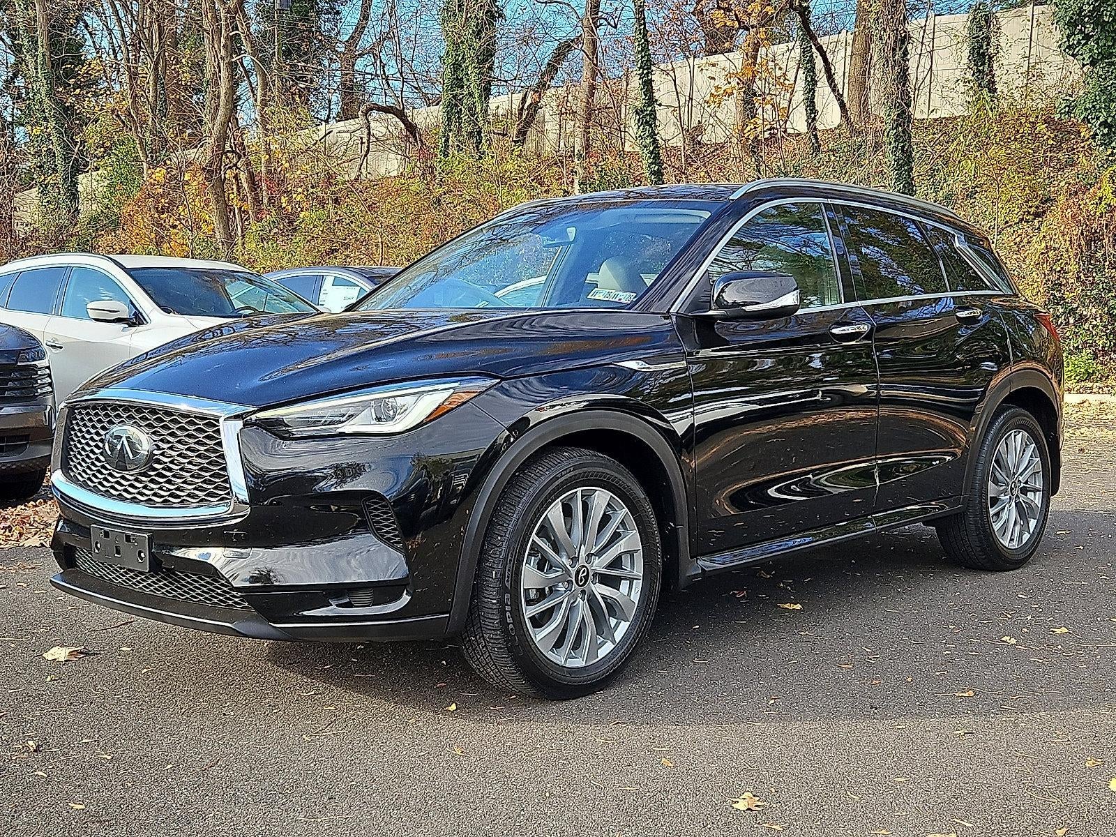 2023 INFINITI QX50 LUXE AWD