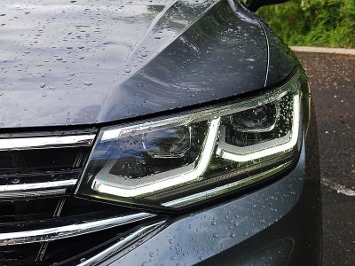 2022 Volkswagen Tiguan 2.0T SEL R-Line 4MOTION