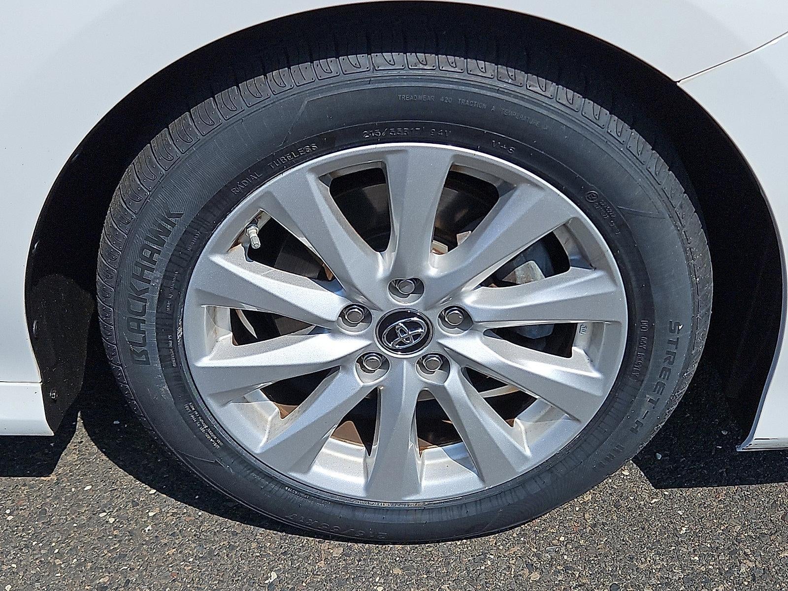 2019 Toyota Camry LE Auto (SE)