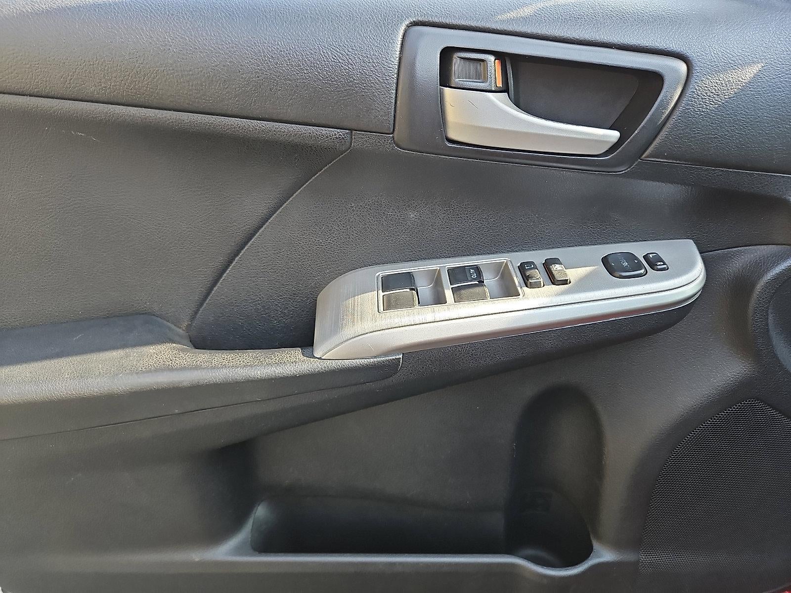 2012 Toyota Camry 4dr Sdn I4 Auto SE (Natl)