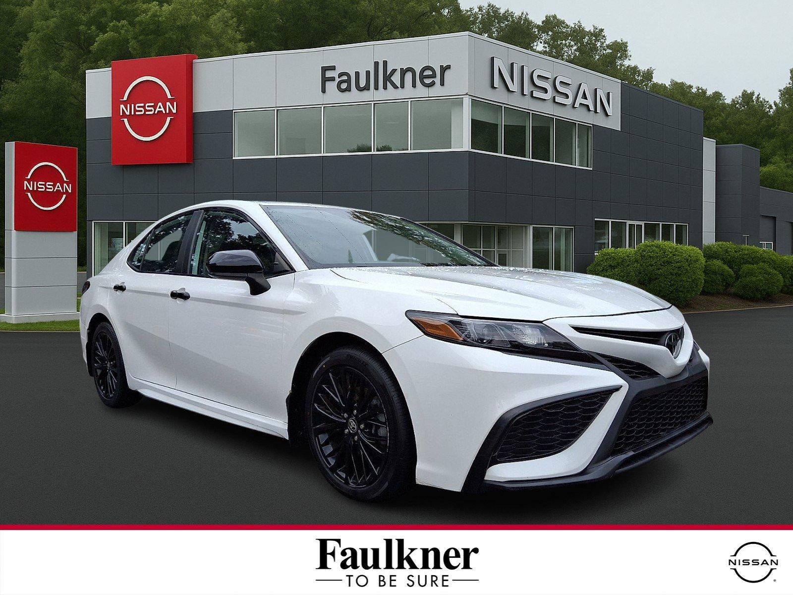 2021 Toyota Camry SE Nightshade Auto (Natl)