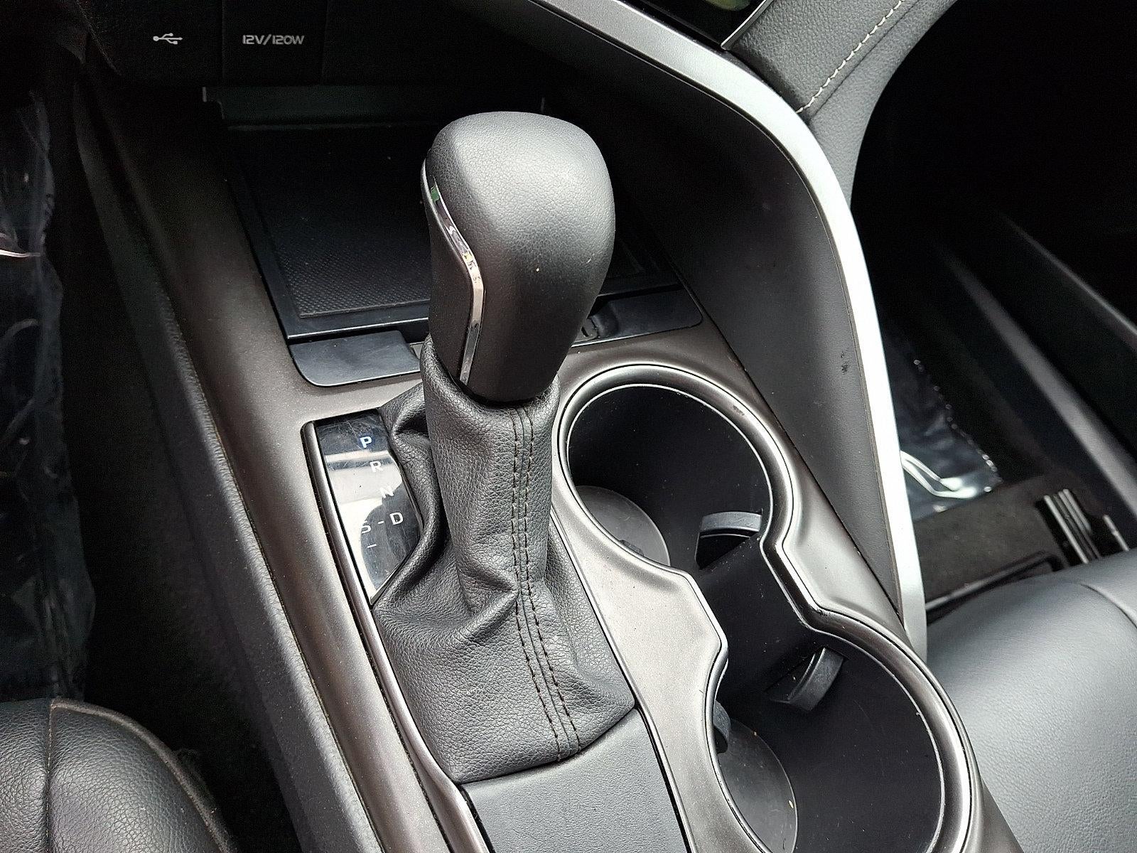 2021 Toyota Camry SE Nightshade Auto (Natl)