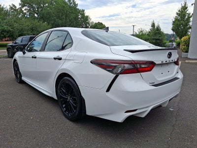 2021 Toyota Camry SE Nightshade Auto (Natl)