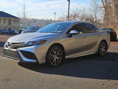 2021 Toyota Camry SE Auto (Natl)
