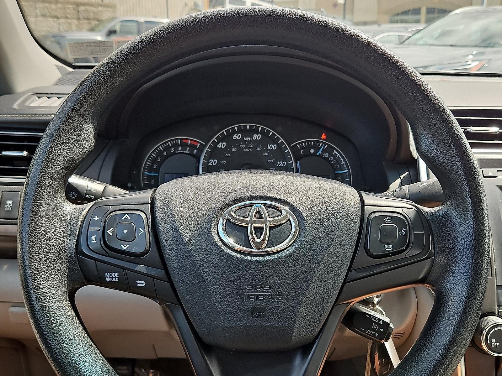 2015 Toyota Camry 4dr Sdn I4 Auto LE (SE)
