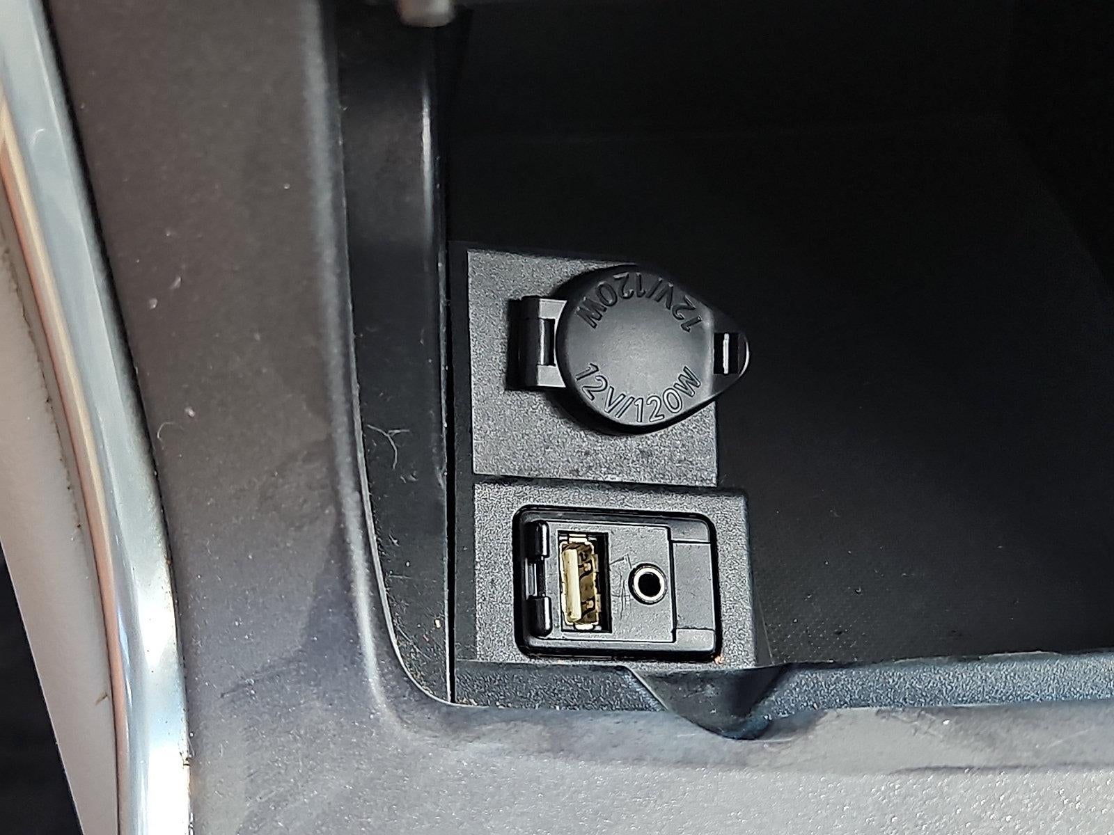 2015 Toyota Camry 4dr Sdn I4 Auto LE (SE)