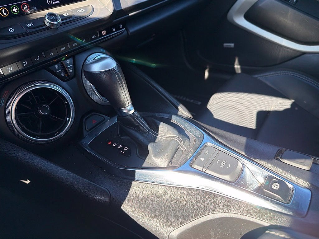 2023 Chevrolet Camaro 2dr Coupe 2LT