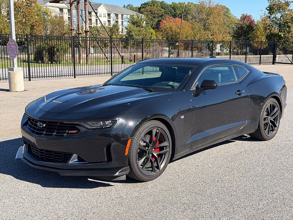 2023 Chevrolet Camaro 2dr Coupe 2LT