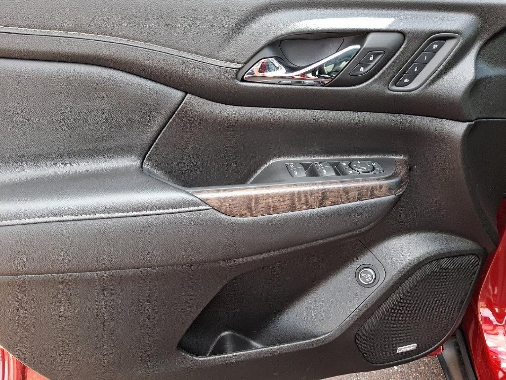 2023 GMC Acadia FWD Denali