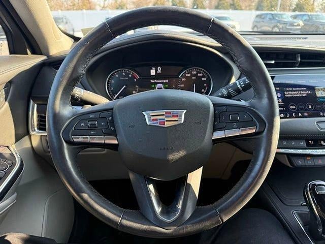 2023 Cadillac XT4 AWD 4dr Luxury