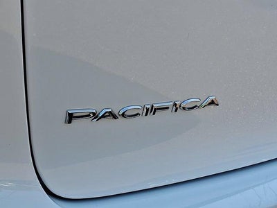 2023 Chrysler Pacifica Touring L FWD