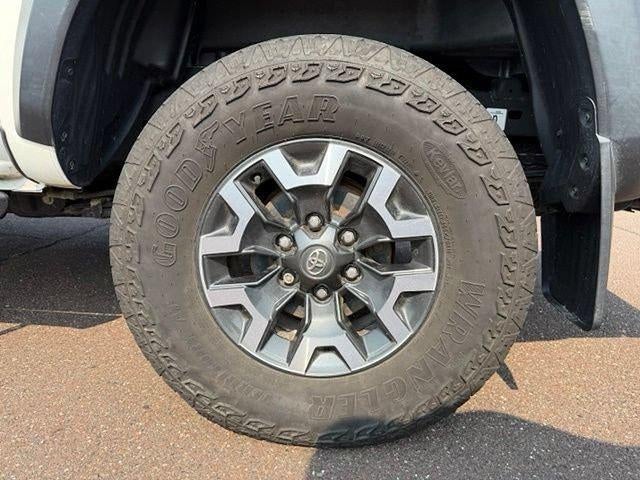 2023 Toyota Tacoma 4WD 4WD TRD Off Road Double Cab 5' Bed V6 AT (Natl)