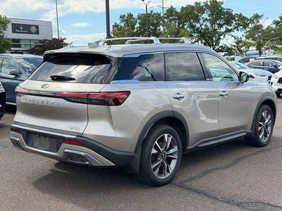 2022 INFINITI QX60 LUXE AWD