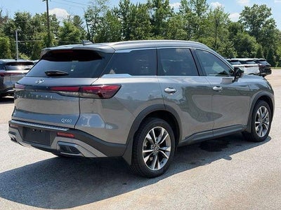 2022 INFINITI QX60 LUXE AWD