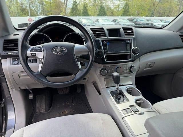 2013 Toyota Highlander 4WD 4dr V6 (Natl)