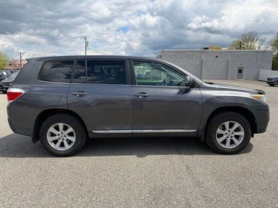 2013 Toyota Highlander 4WD 4dr V6 (Natl)