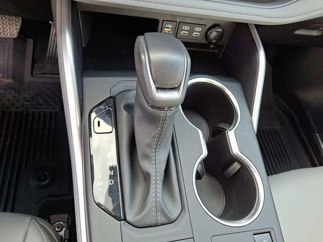 2025 Toyota Highlander XLE AWD (Natl)