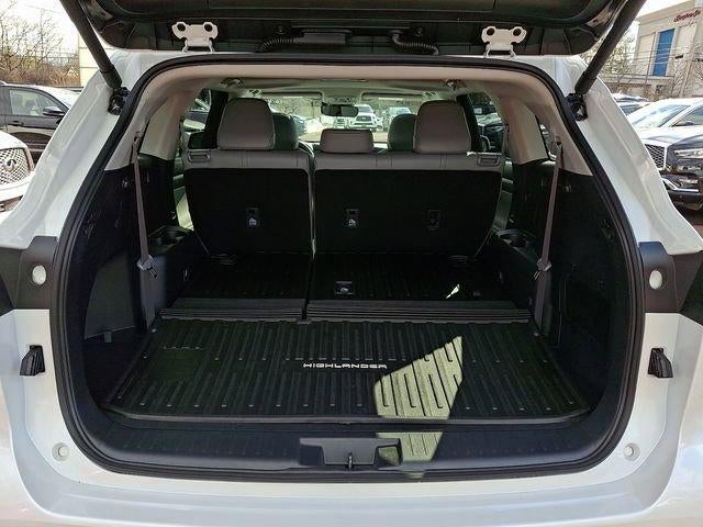 2025 Toyota Highlander XLE AWD (Natl)