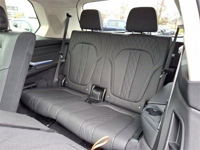 2023 BMW X7 xDrive40i Sports Activity Vehicle