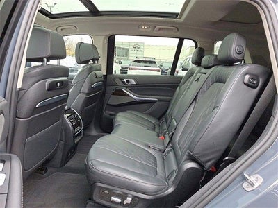 2023 BMW X7 xDrive40i Sports Activity Vehicle