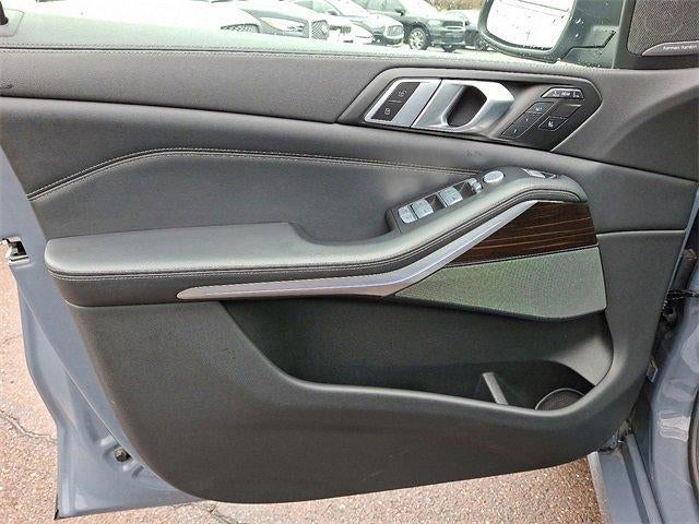 2023 BMW X7 xDrive40i Sports Activity Vehicle