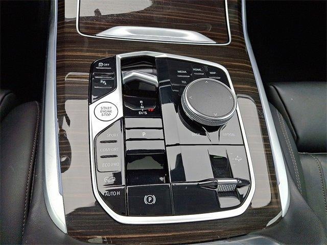 2023 BMW X7 xDrive40i Sports Activity Vehicle