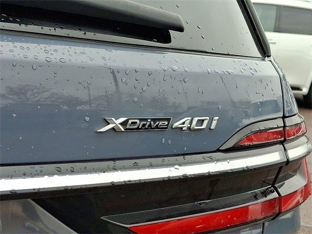 2023 BMW X7 xDrive40i Sports Activity Vehicle