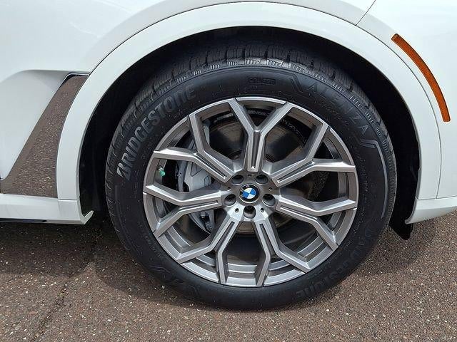 2024 BMW X7 xDrive40i Sports Activity Vehicle