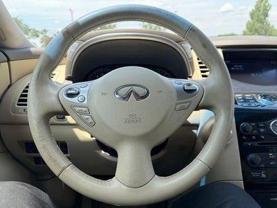2014 INFINITI QX70 AWD 4dr