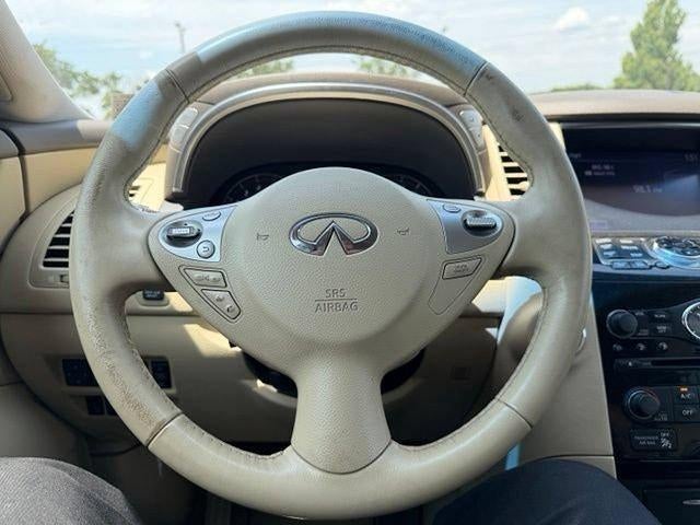 2014 INFINITI QX70 AWD 4dr