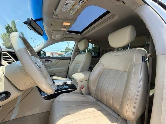 2014 INFINITI QX70 AWD 4dr