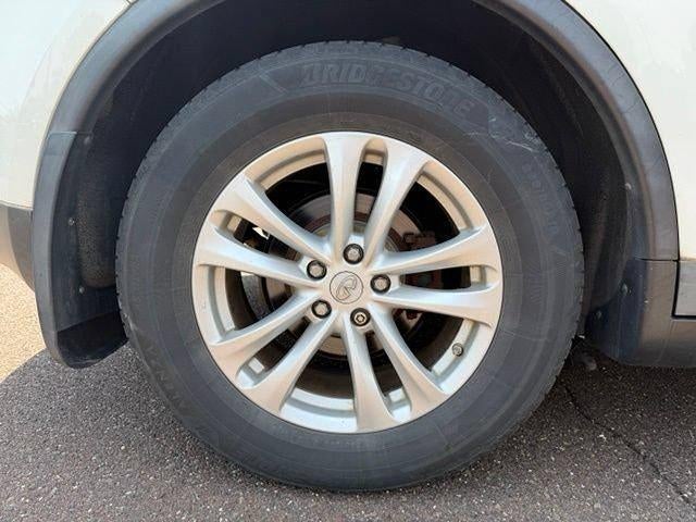 2014 INFINITI QX70 AWD 4dr