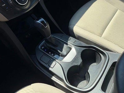 2017 Hyundai SANTA FE SE 3.3L Auto