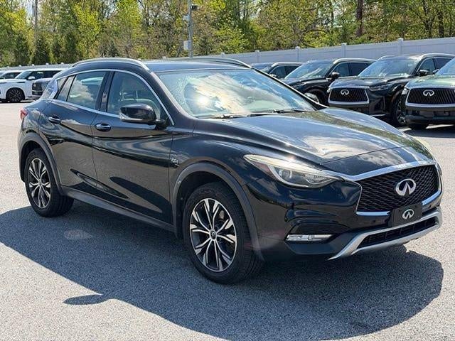 2018 INFINITI QX30 Premium AWD