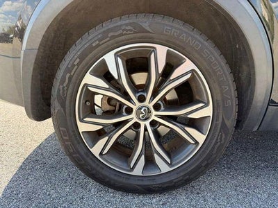 2018 INFINITI QX30 Premium AWD