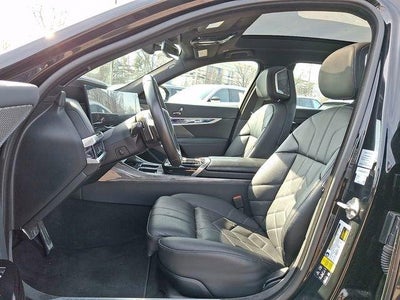 2024 BMW 740i xDrive Sedan