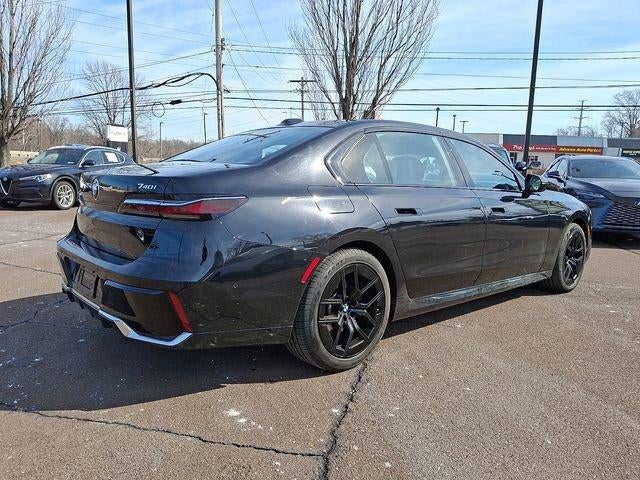 2024 BMW 740i xDrive Sedan