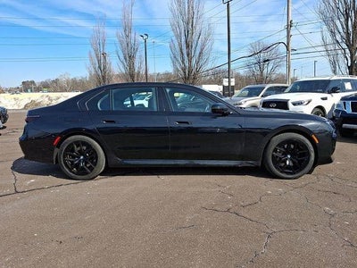 2024 BMW 740i xDrive Sedan