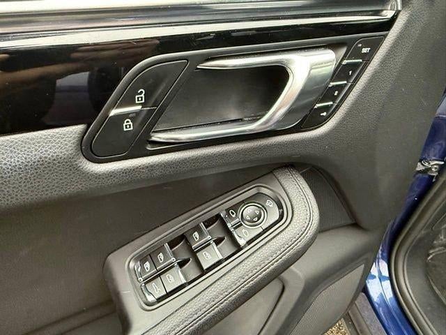 2024 Porsche Macan AWD