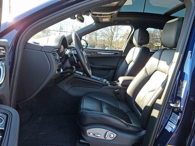 2024 Porsche Macan AWD