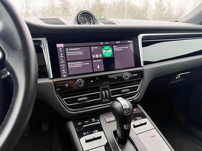 2024 Porsche Macan AWD