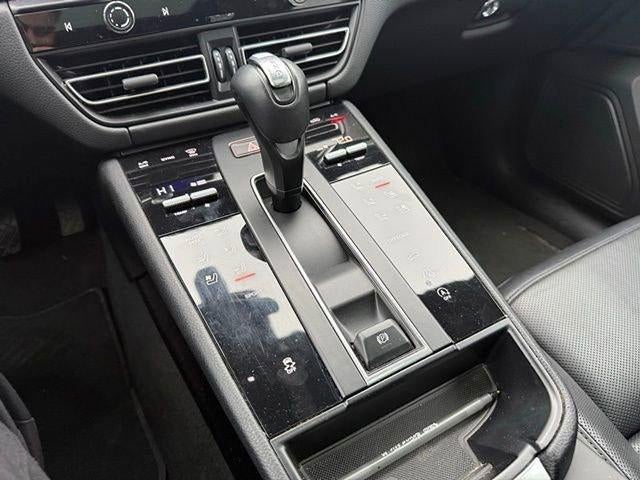 2024 Porsche Macan AWD