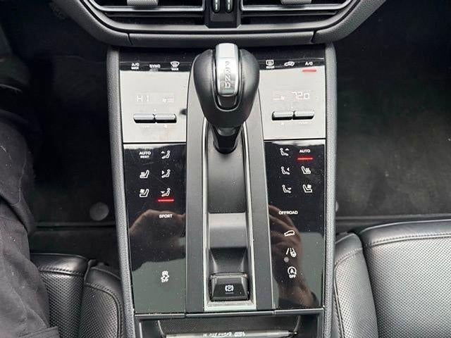 2024 Porsche Macan AWD